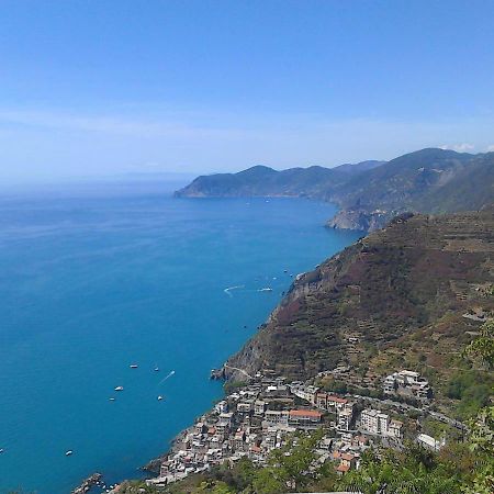 Апартаменты Mare, Monti E...Cinque Terre Специя Экстерьер фото